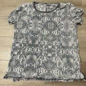 Free People Oversized Tourist Tee Beige Snake Print Short Sleeve Shirt‎